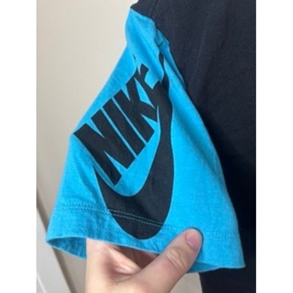 Nike Mens Colorblock Double Swoosh Graphic T-Shirt Black Blue Pink Small - Picture 3 of 6